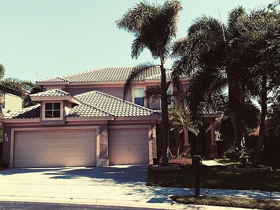 3rd image of 2205 Highland Woods Dr