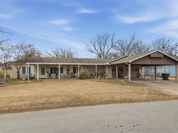 1323 Maple St, Muskogee, OK 74403