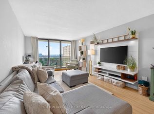 820 Burnhamthorpe Rd #2010, Toronto, ON M9C4W2