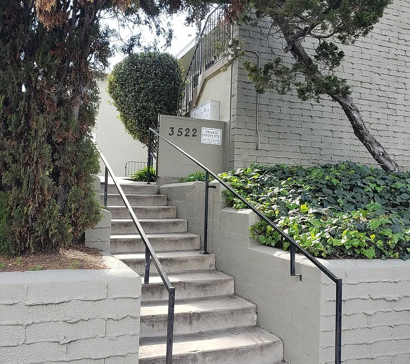3522 College Ave