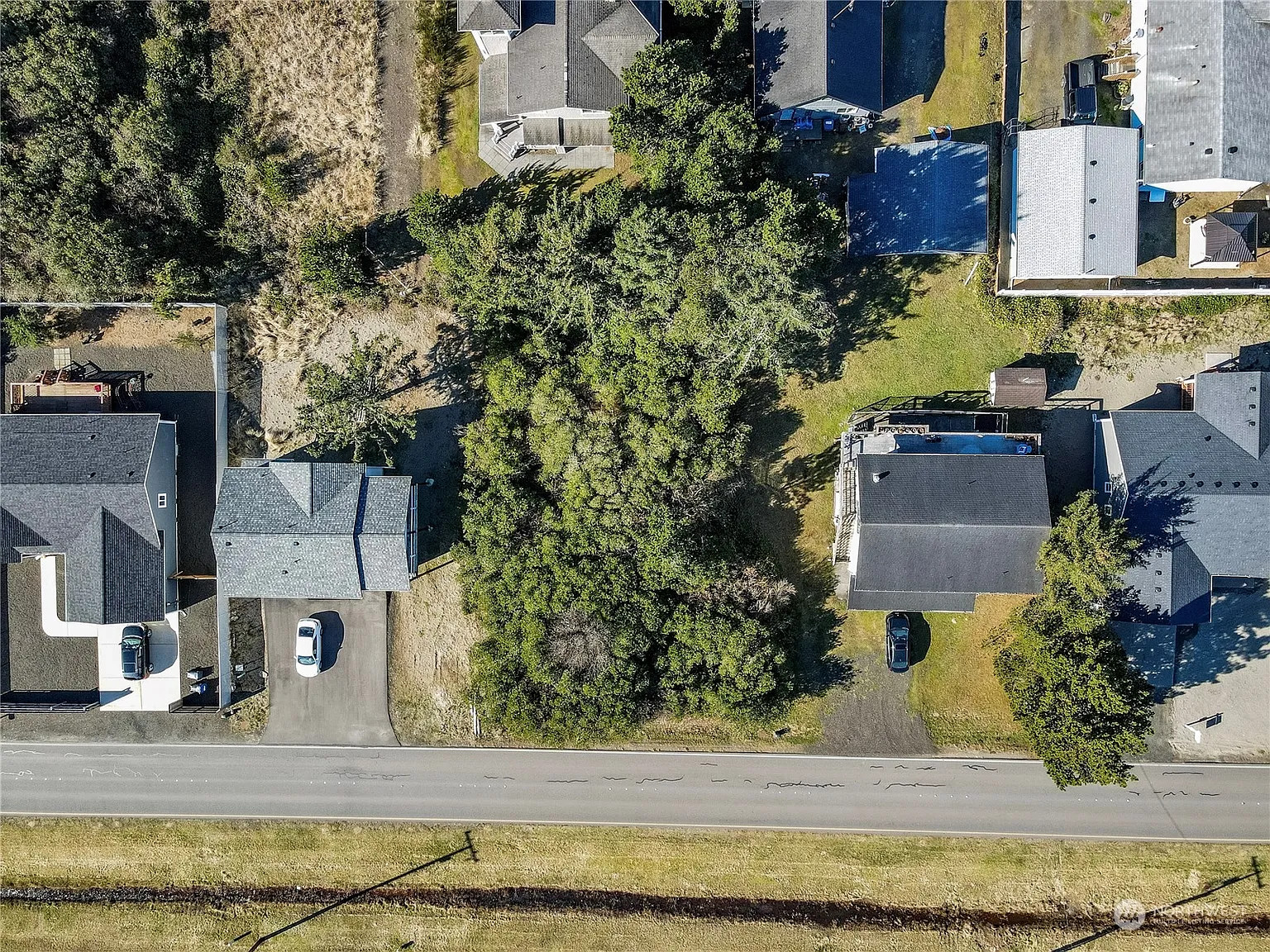 549 Ocean Shores Boulevard SW photo 1