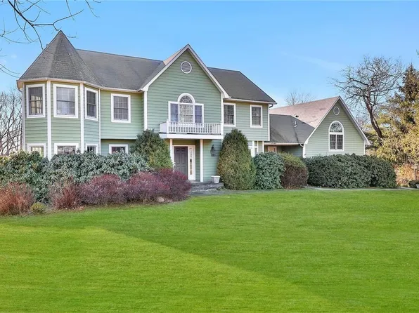 21 Shoshone Drive, Katonah, NY 10536