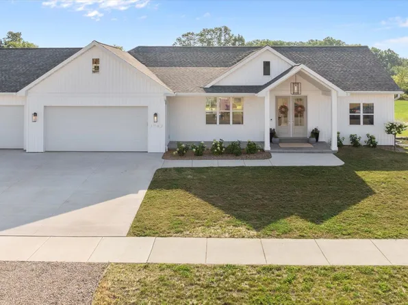 1782 Honor St, Neenah, WI 54956