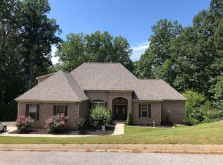 16 Valley Crest Ct, Travelers Rest, SC 29690