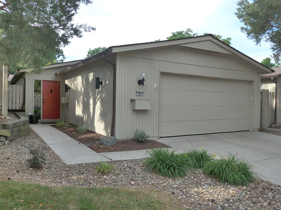 1st image of 19753 Dell Dr