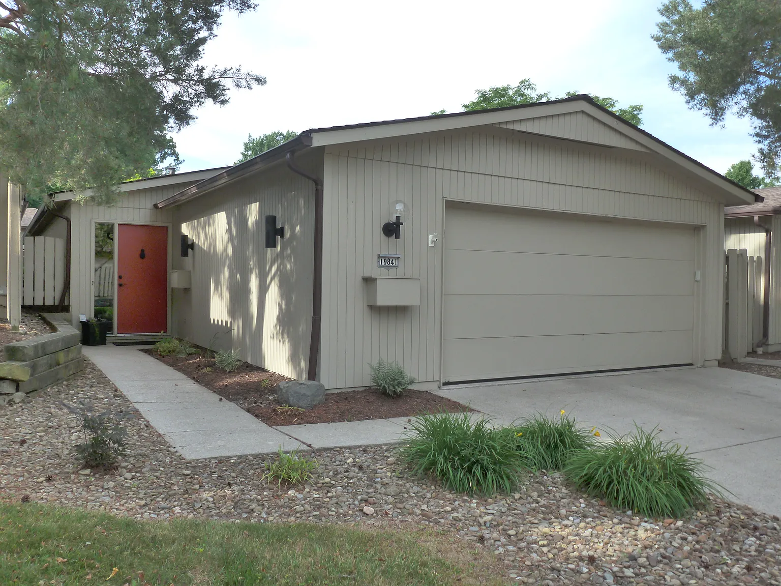 19753 Dell Dr photo 1