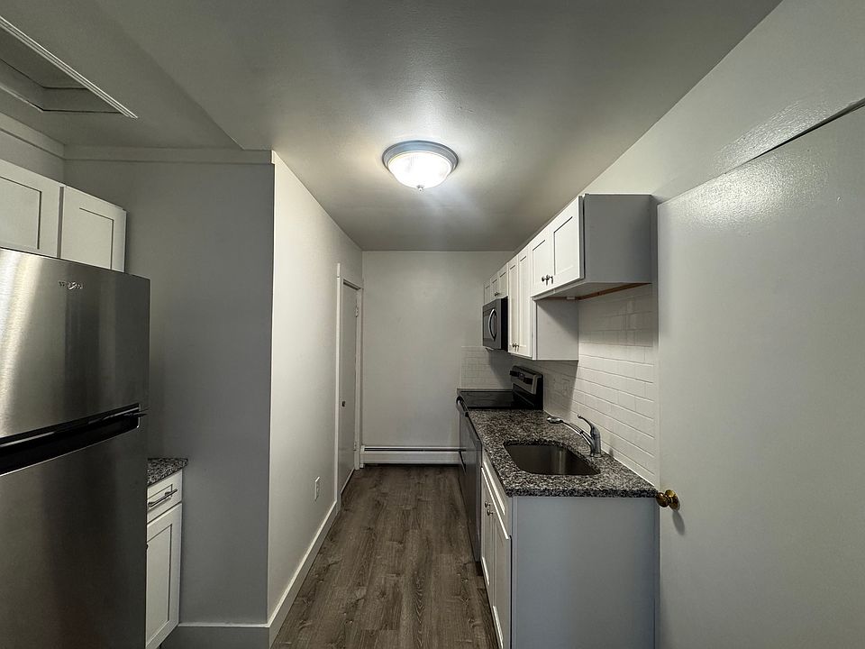 1st image of 205 Highland Ave APT 5