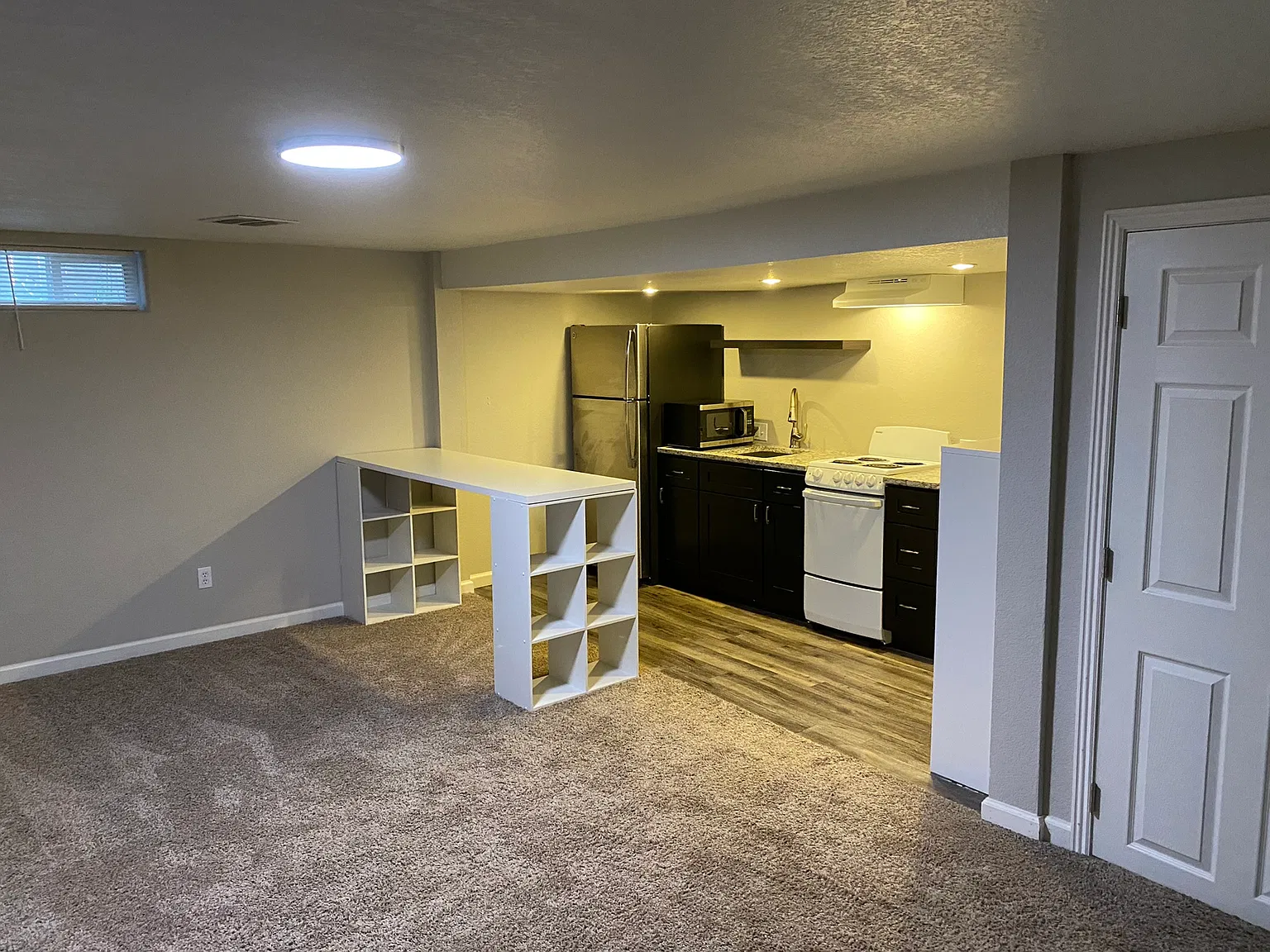 Meade Ave 130, Unit B/Lower - B/Lower — Photo 2