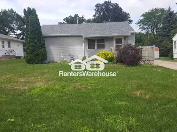 602 S St E, Owatonna, MN 55060