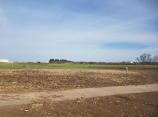 1124 Ballweg Ln, Waunakee, WI 53597