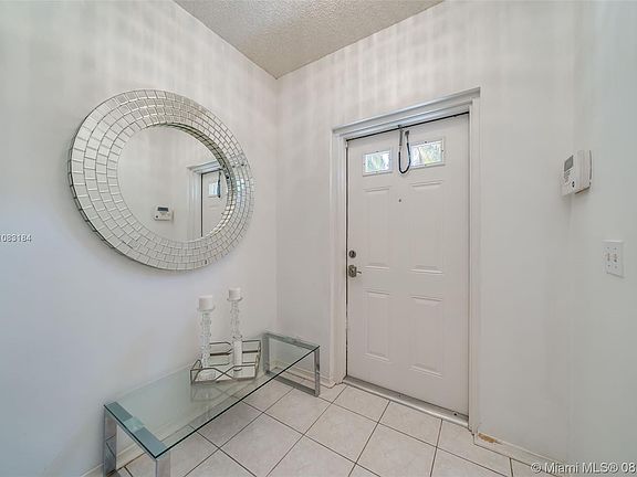5th image of 251 Mallory Ct #251