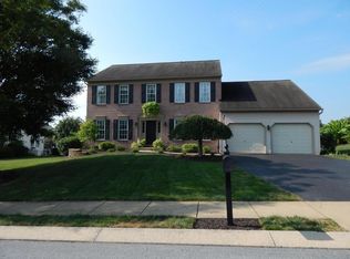 198 Hostetter Ln, Lancaster, PA 17602