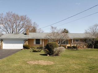 6895 Colonial Dr, Tecumseh, MI 49286