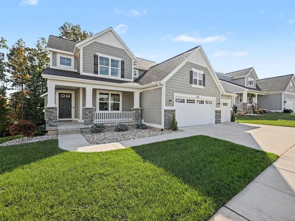 664 Elstar Dr NE, Rockford, MI 49341