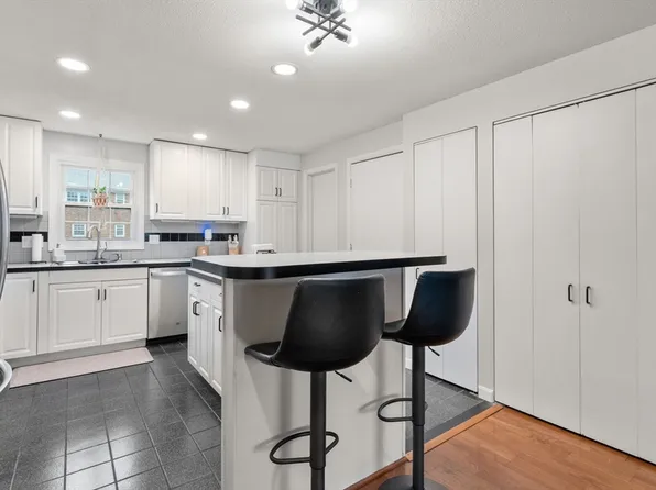 540 Granby Rd #134, South Hadley, MA 01075