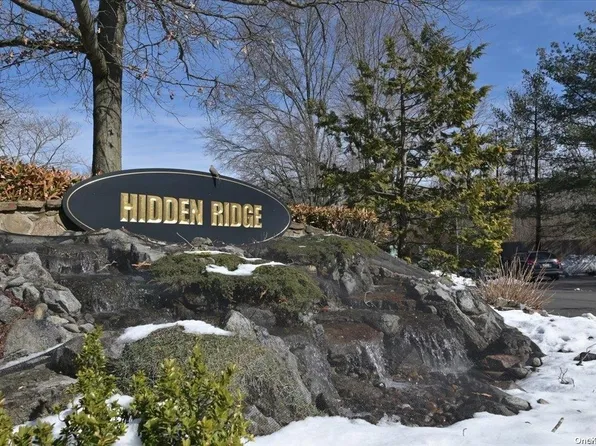 186 Fen Way #186, Syosset, NY 11791