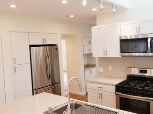 3971 Lamont St #B, San Diego, CA 92109