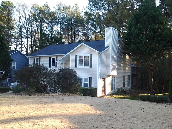 2nd image of 2124 Crystal Lake Dr