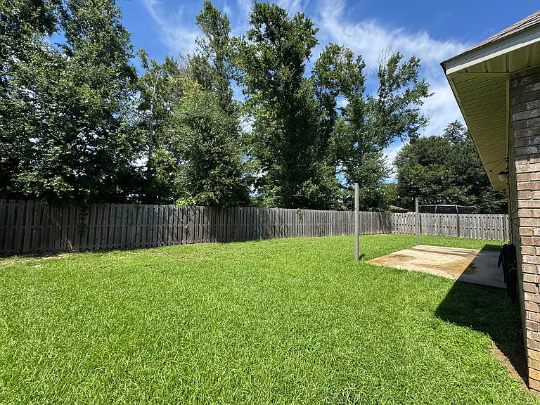 3928 Shady Grove Dr — Photo 10