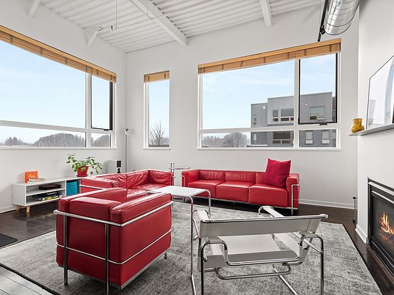 corner unit with lots of light