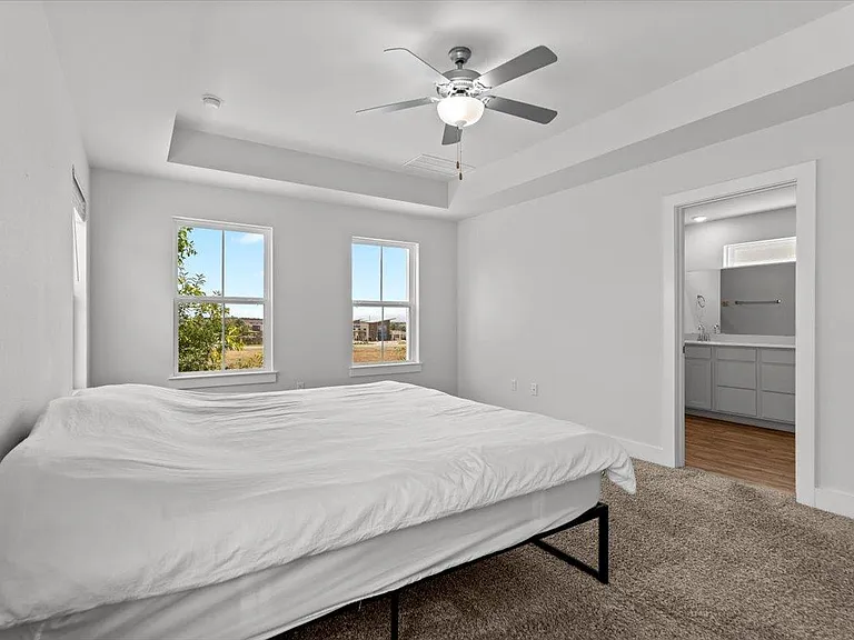 7106 Silver Star Ln — Photo 25