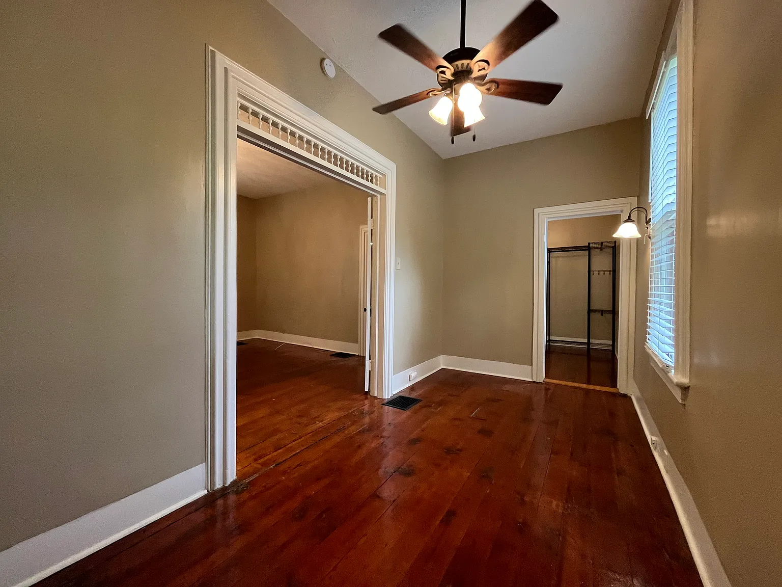 1 bed, 1154 sqft, $995 — Photo 3