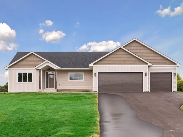 21477 Cottonwood St NW, Oak Grove, MN 55011