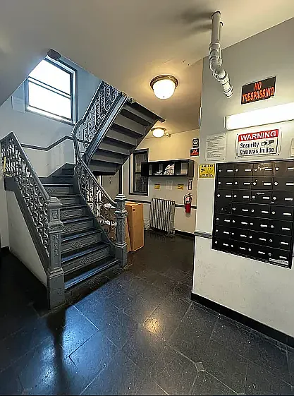 26 Thompson St #1B — Photo 8