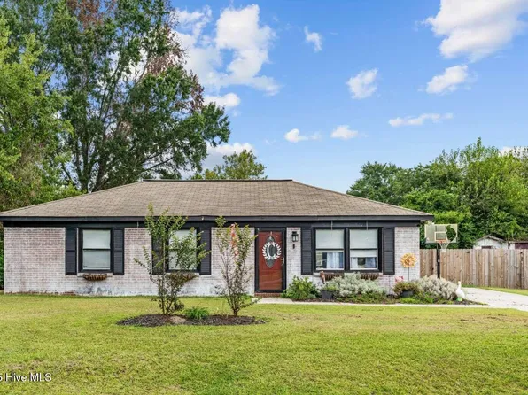 304 Cottonwood Lane, Castle Hayne, NC 28429