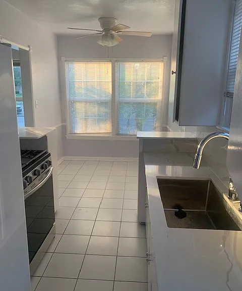 1304 W Alameda Ave — Photo 8