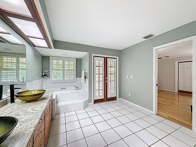 1055 Riverside Ridge Rd — Photo 54
