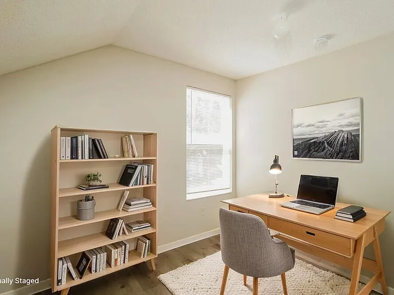 6035 Pointe Pleasant Blvd — Photo 17