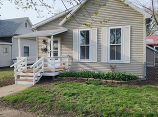 409 Sycamore St, Clinton, IN 47842