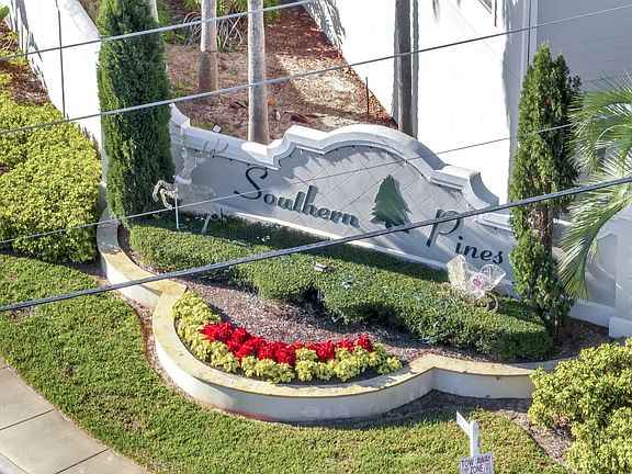 4th image of 225 Southern Pecan Cir Unit 203