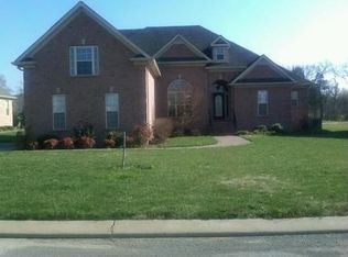 1010 Smokerise Ln, Hendersonville, TN 37075