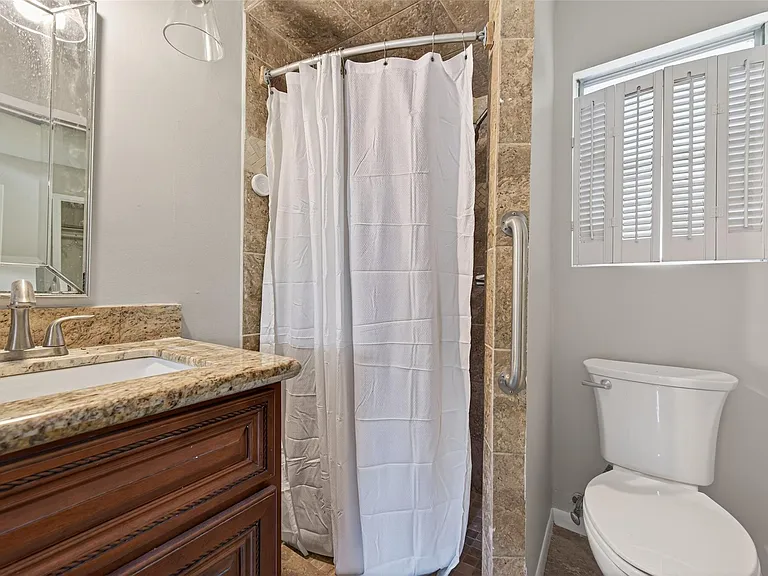 9310 Cliffwood Dr — Photo 37