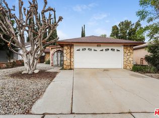 8416 Kelvin Ave, Winnetka, CA 91306