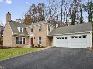 9301 Langford Ct, Potomac, MD 20854
