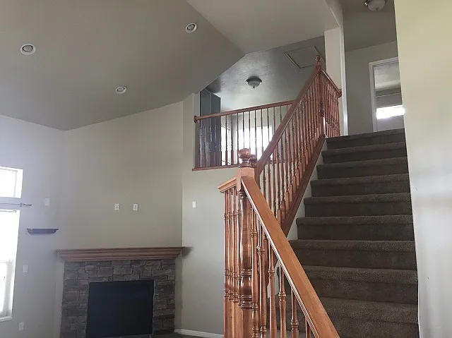 Beautiful Horse Property Home in West Haven for Rent — Photo 4