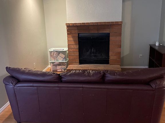 3rd image of 614 11th St NE