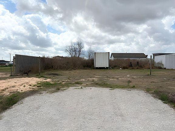 4th image of 1209 Road 5802