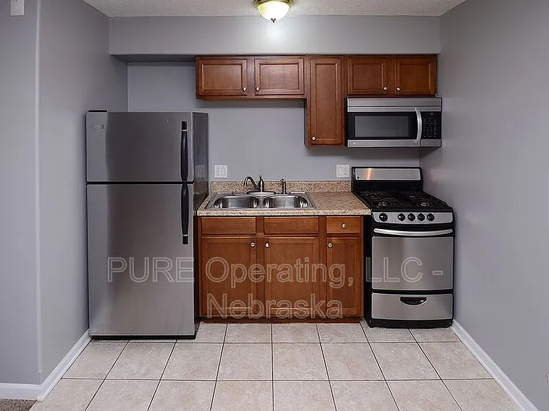 540 S 30th St #4 — Photo 1