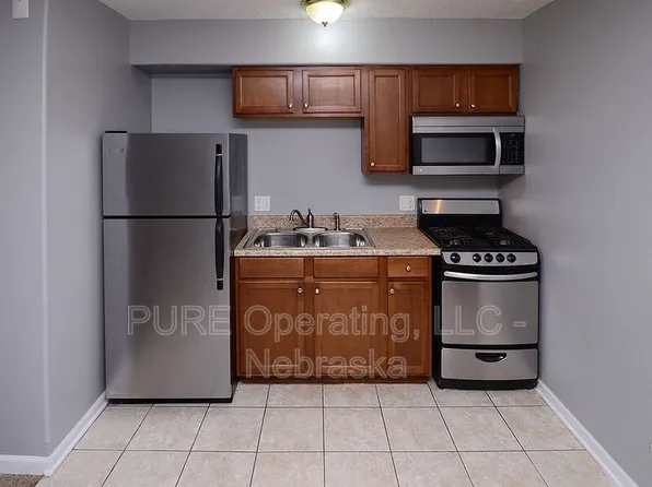 540 S 30th St, Omaha, NE