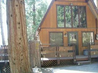 31437 Ocean View Dr, Running Springs, CA 92382