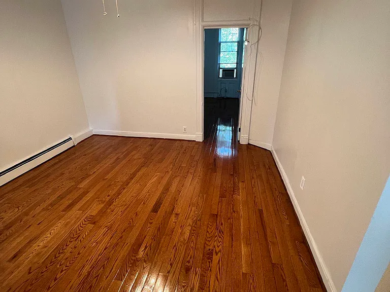 993 Hart St #1 — Photo 4