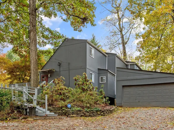 9428 Jim Loy Rd, Strawberry Plains, TN 37871