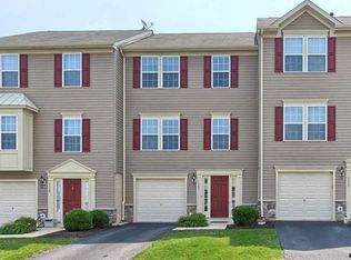 1163 Ladybug Ln, York, PA 17402