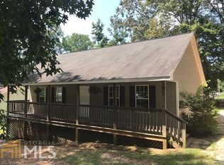 140 Valley Dr, Toccoa, GA 30577