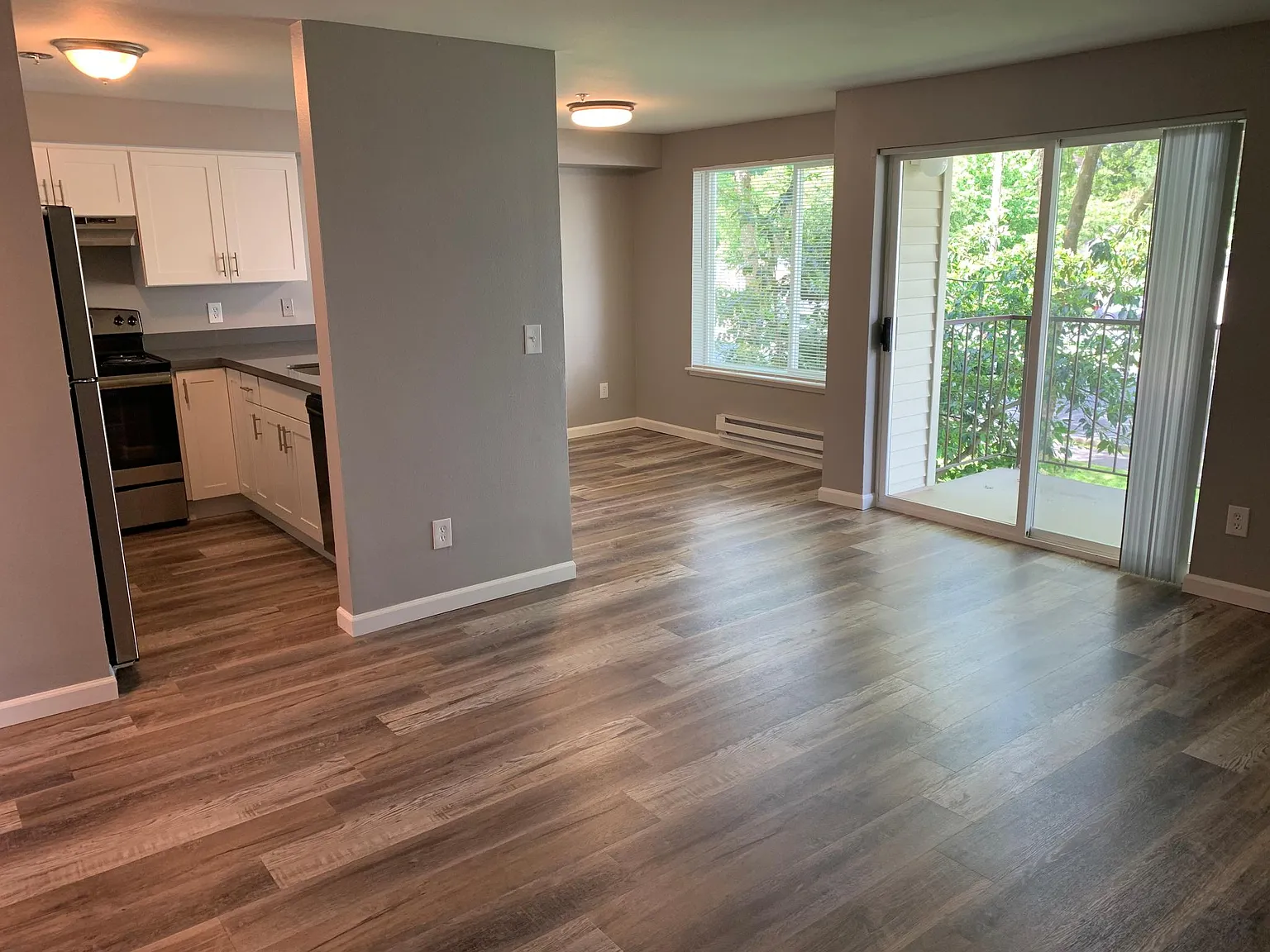 2 bed, 828 sqft, $2,195 — Photo 4