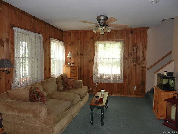 4th image of 37 Kendall Dr